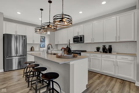 Photo of 11571 Aubrey Lane, Fishers, IN