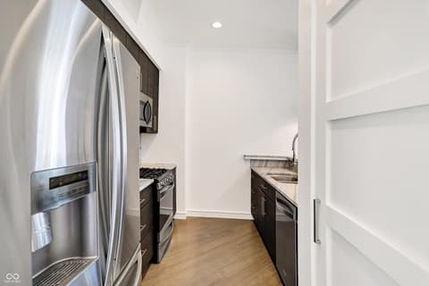 Photo of 932 Broadway Street, Indianapolis, IN