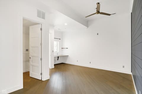 Photo of 932 Broadway Street, Indianapolis, IN