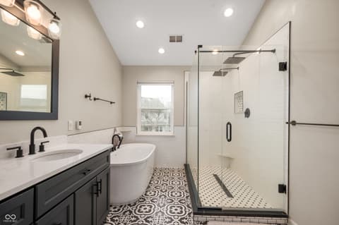 Bathroom at 17918 Lucas Circle, Westfield, IN