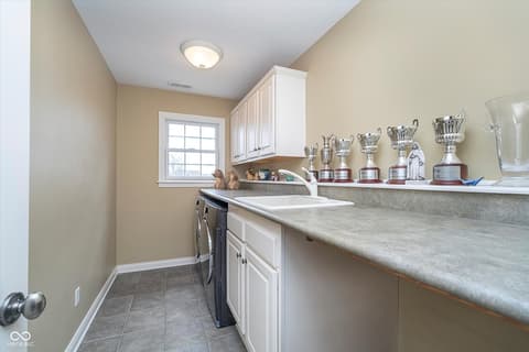Laundry room at 3727 Tributary Court, Westfield, IN
