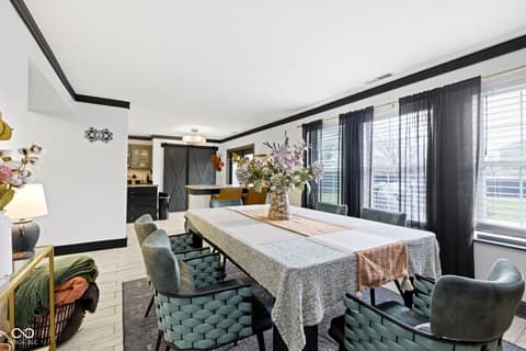 Dining room at 15515 Marietta Circle, Westfield, IN