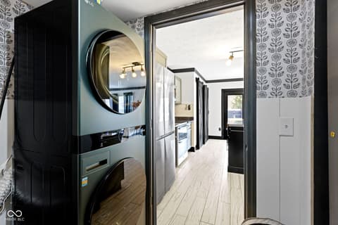 Laundry room at 15515 Marietta Circle, Westfield, IN