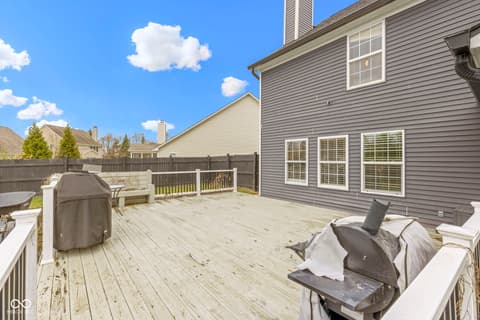 Outdoor living area at 15515 Marietta Circle, Westfield, IN