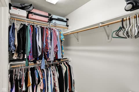 Walk In Closets — 1377 Edinburgh Drive, Carmel, IN