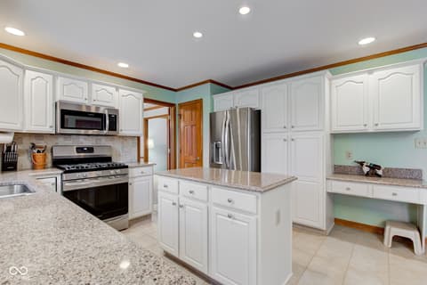 Photo of 222 Wellington Parkway, Noblesville, IN