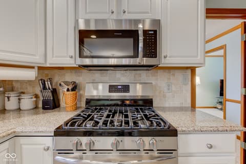 Photo of 222 Wellington Parkway, Noblesville, IN