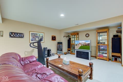 Photo of 222 Wellington Parkway, Noblesville, IN