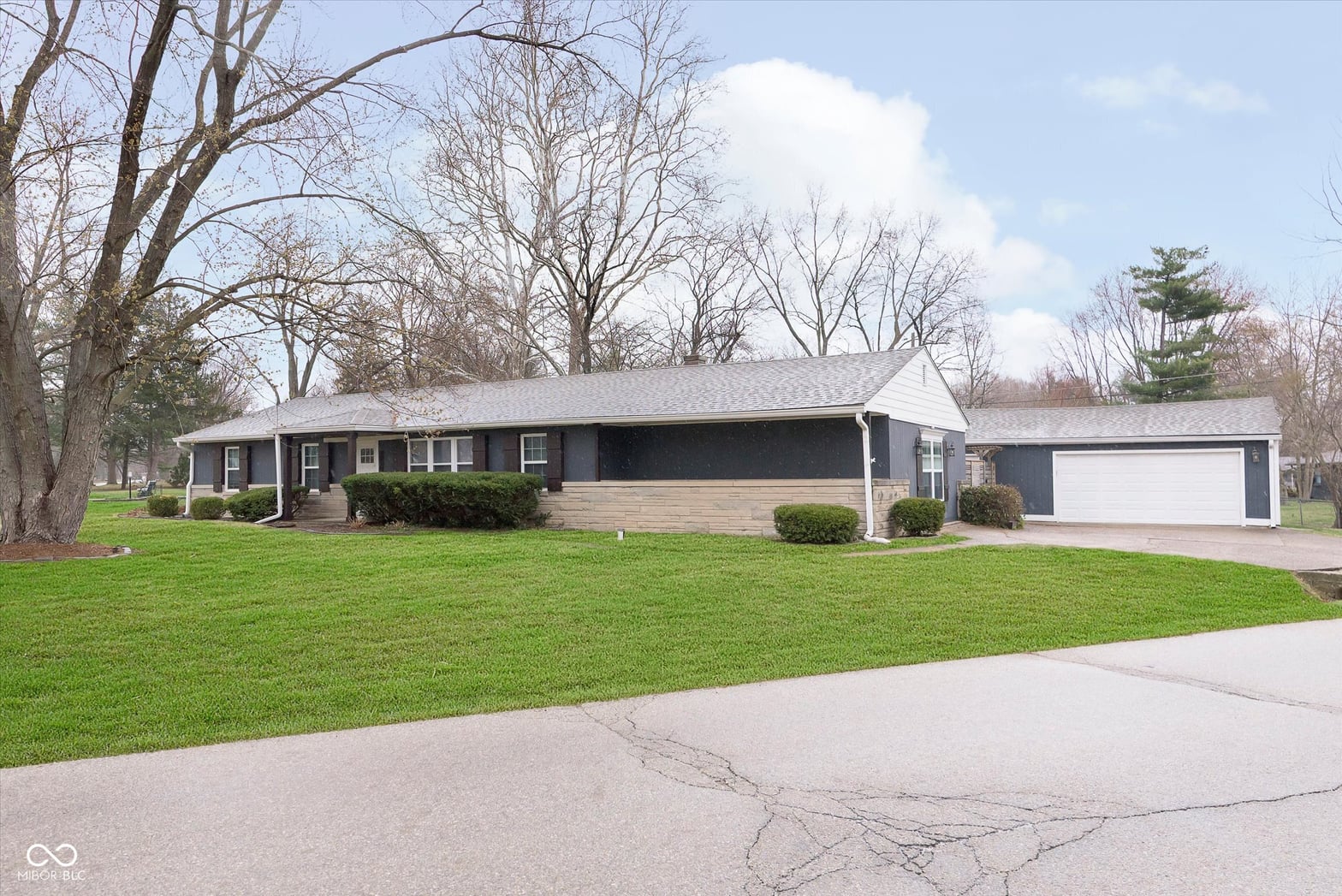 Photo of 10101 Carrollton Avenue, Carmel, IN