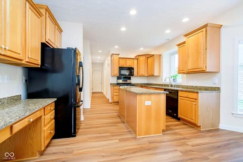 Photo of 7271 Catboat Court, Fishers, IN