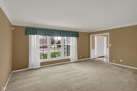 Living room at 40 Twinshore Court, Carmel, IN