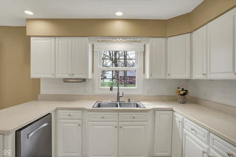 Kitchen at 40 Twinshore Court, Carmel, IN