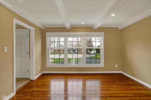 Family room at 40 Twinshore Court, Carmel, IN