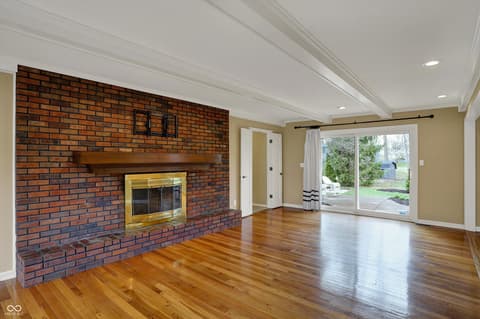 Family room at 40 Twinshore Court, Carmel, IN