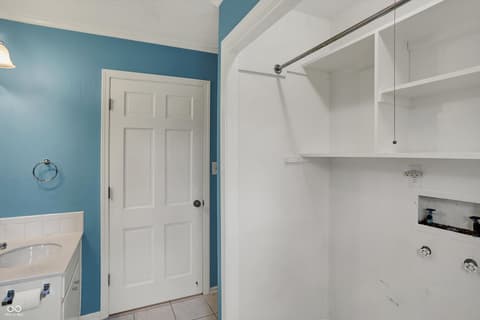 Laundry room at 40 Twinshore Court, Carmel, IN