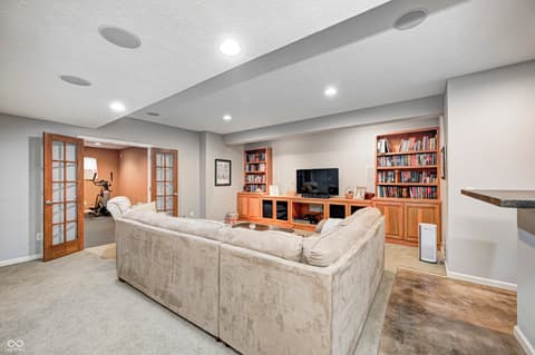 Living room at 6124 Salisbury Lane, Noblesville, IN