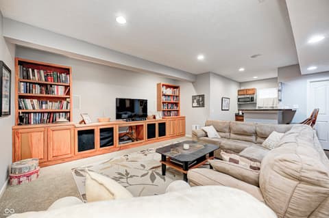 Living room at 6124 Salisbury Lane, Noblesville, IN