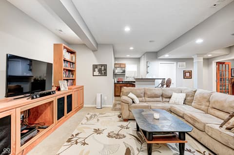 Living room at 6124 Salisbury Lane, Noblesville, IN