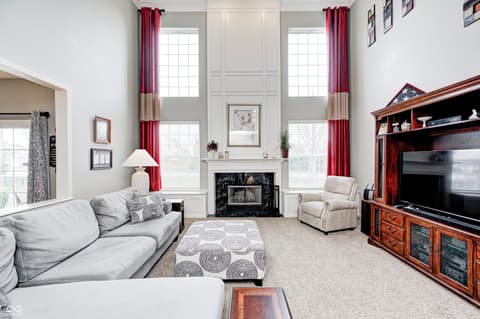 Living room at 6124 Salisbury Lane, Noblesville, IN