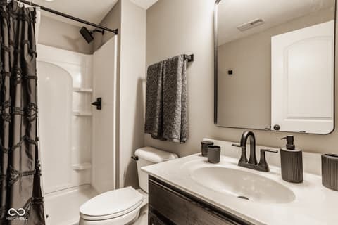 Photo of 14910 Briarpatch Circle, Carmel, IN