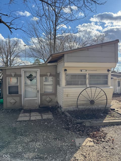 5021 Van Bibber Lake