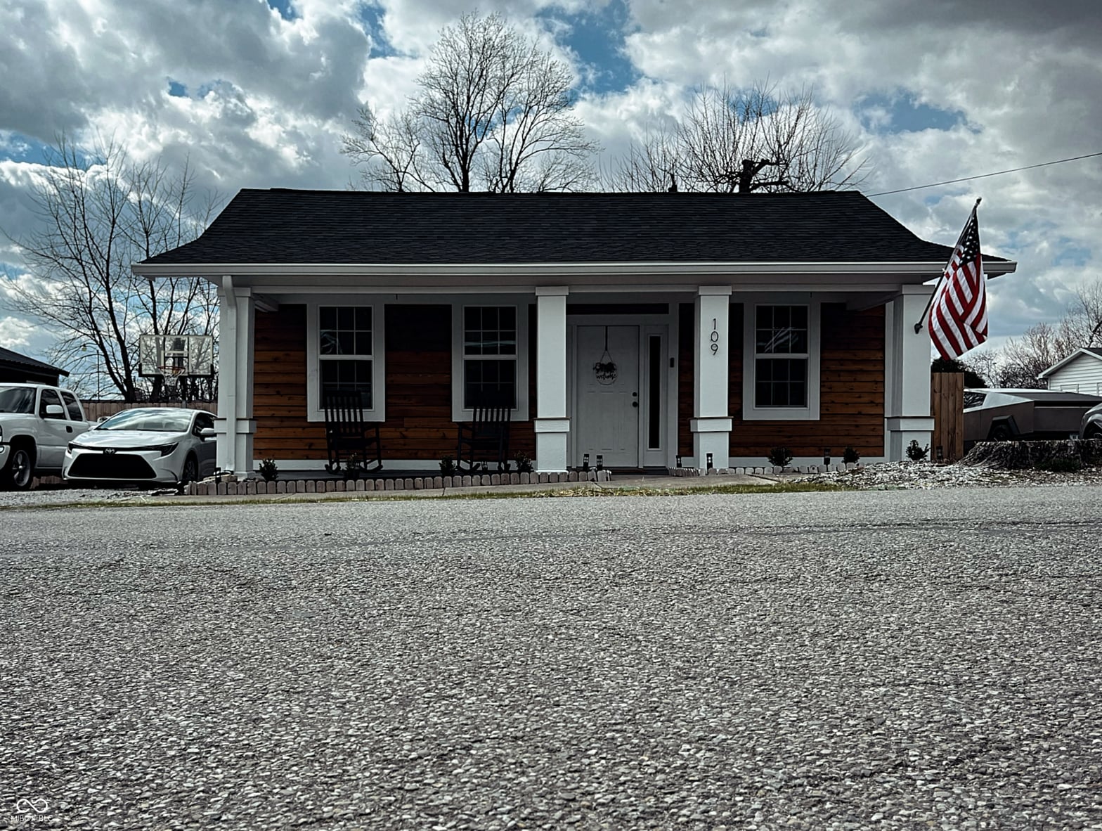 Front exterior at 109 S County Line Road