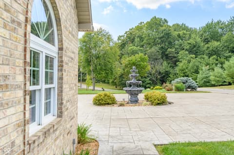 Photo of 1085 E North Shore Drive, Brownstown, IN