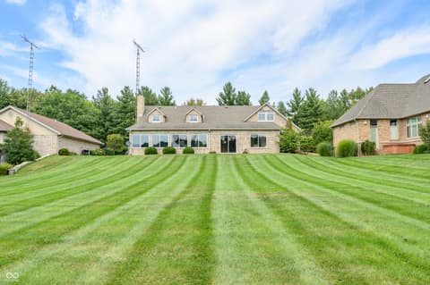 Photo of 1085 E North Shore Drive, Brownstown, IN