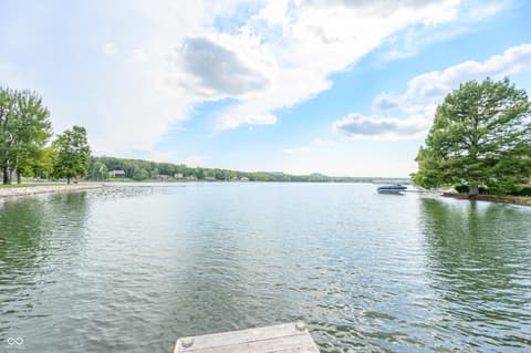 Photo of 1085 E North Shore Drive, Brownstown, IN