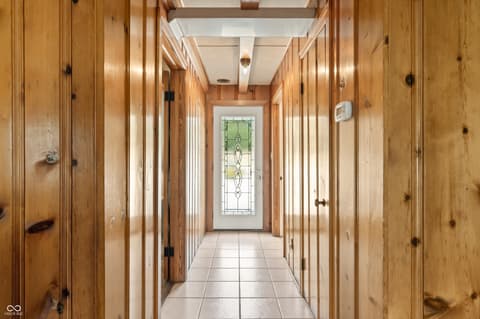 Photo of 1085 E North Shore Drive, Brownstown, IN