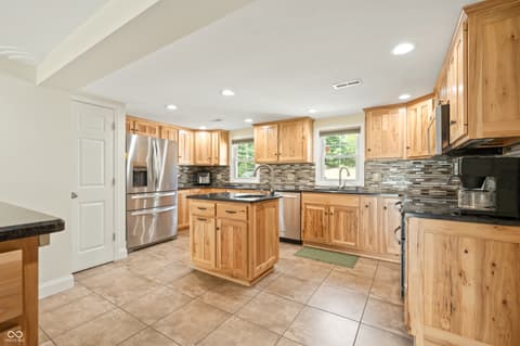 Photo of 1085 E North Shore Drive, Brownstown, IN
