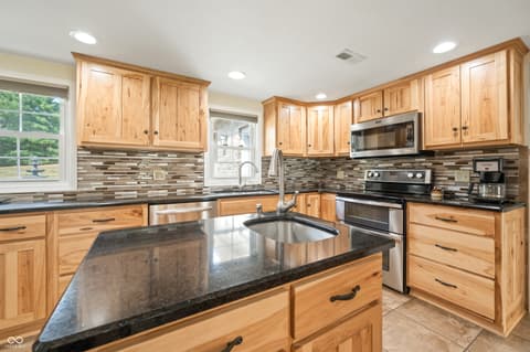 Photo of 1085 E North Shore Drive, Brownstown, IN