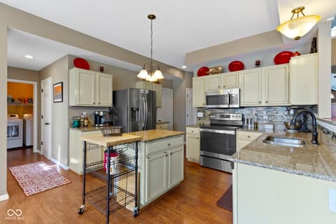 Kitchen at 203 Winslow Drive, Westfield, IN
