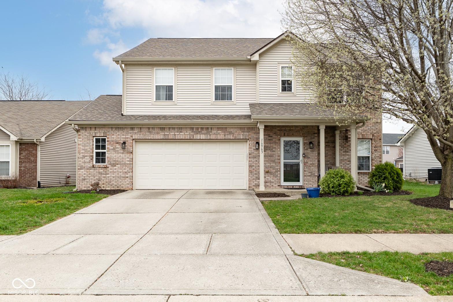 Front exterior at 16963 Southall Drive, Westfield, IN