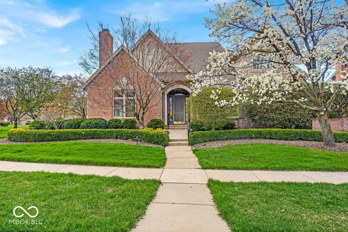 Photo of 328 Millridge Drive, Indianapolis, IN