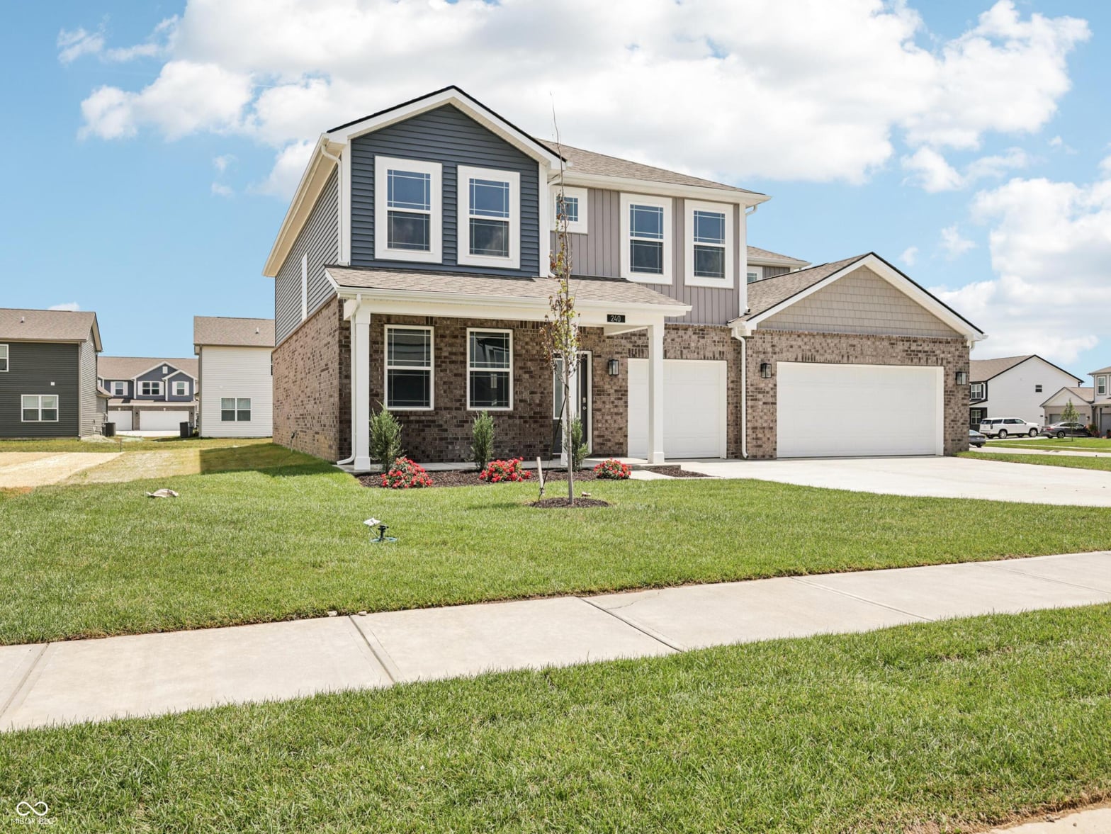 Photo of 240 Ames Drive, Whiteland, IN