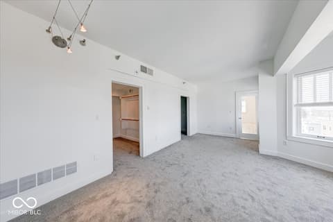 Photo of 230 E 9th Street, Indianapolis, IN