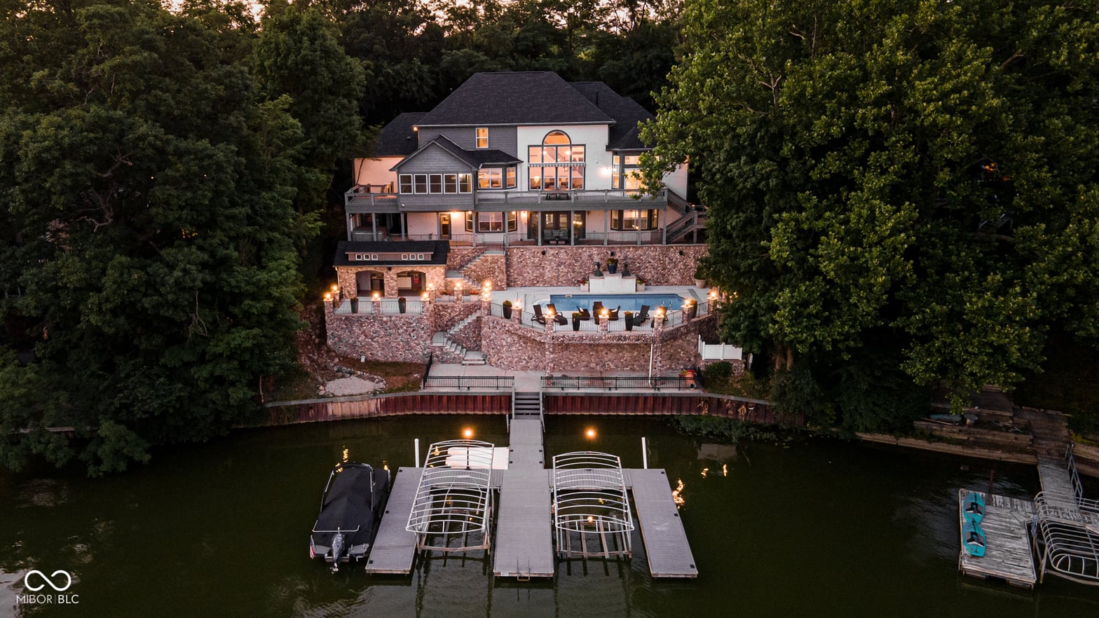 Photo of 219 Surrey Hill, Noblesville, IN