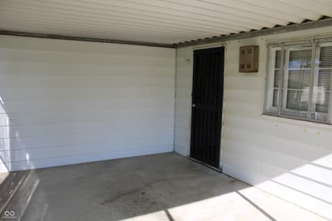 Photo of 10327 Old National Road, Indianapolis, IN