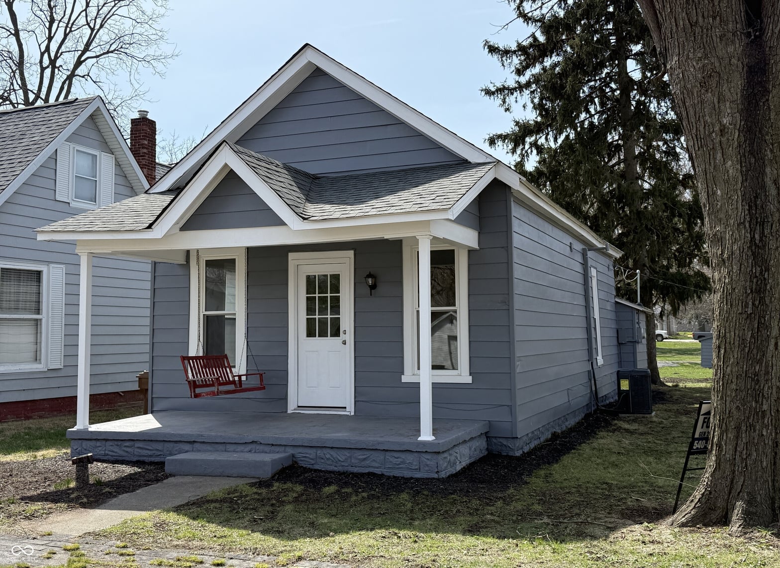 Photo of 119 E Washington Street, Waynetown, IN