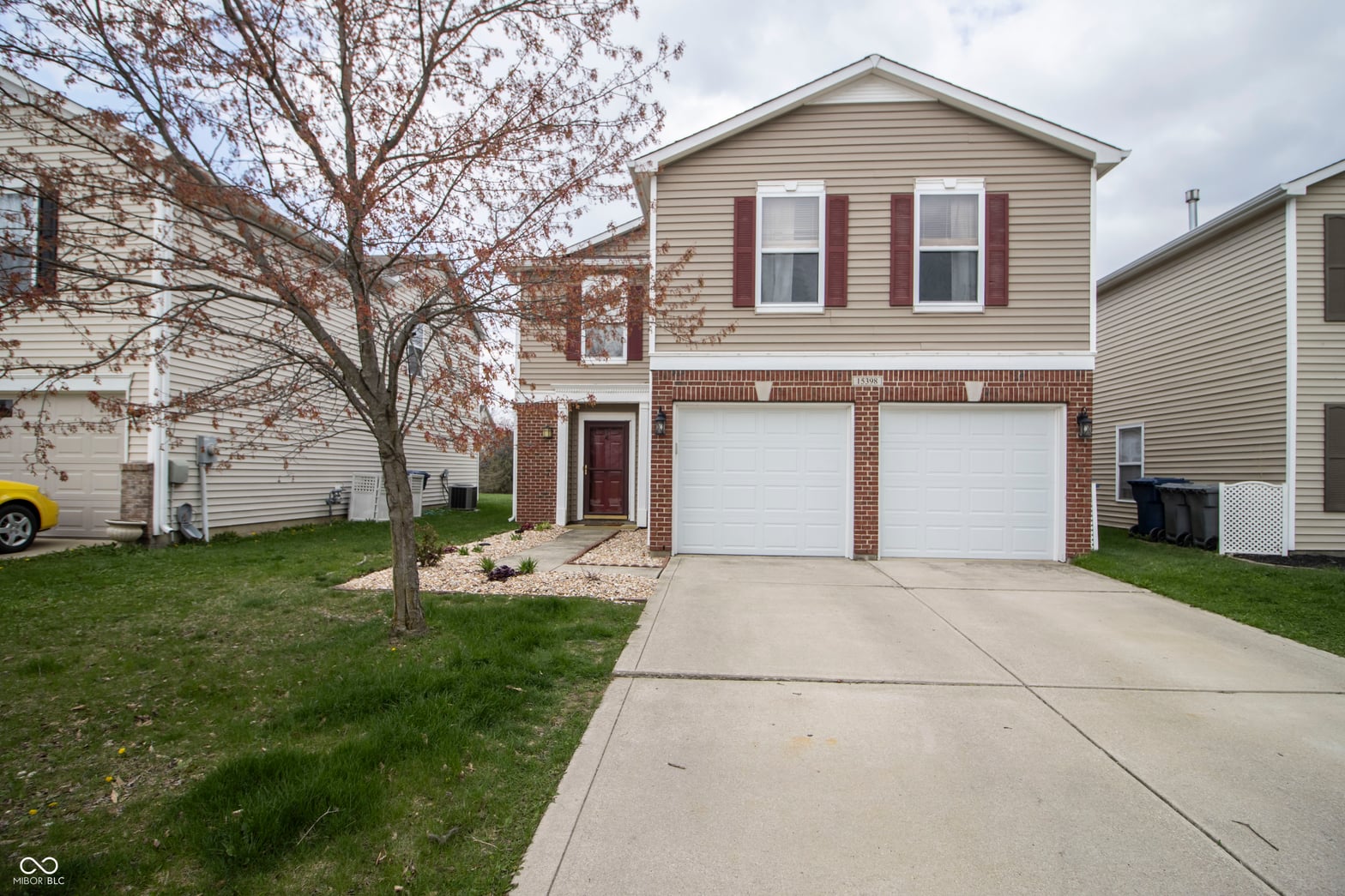 Front exterior at 15398 Border Drive, Noblesville, IN