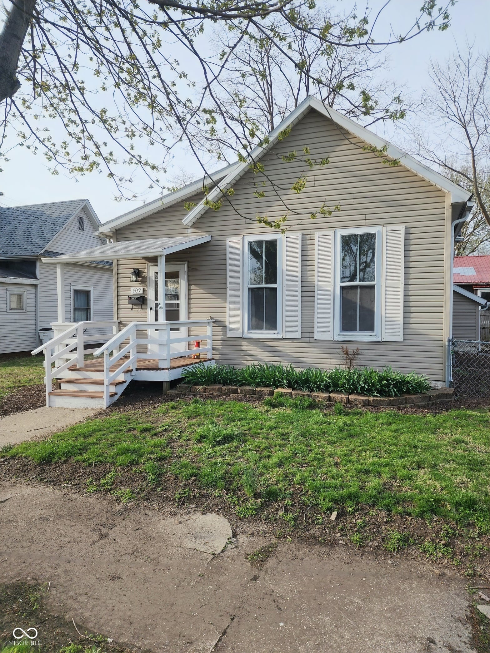 Photo of 409 Sycamore Street, Clinton, IN