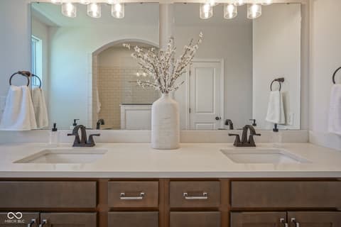 Photo of 13107 Pennington Road, Fishers, IN