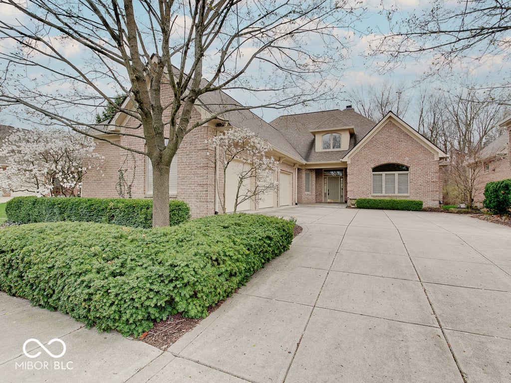 Photo of 443 McLaren Lane, Carmel, IN