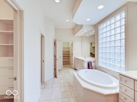 Photo of 443 McLaren Lane, Carmel, IN