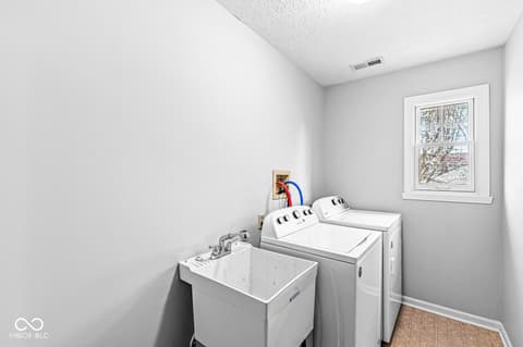 Photo of 716 Winter Way, Carmel, IN