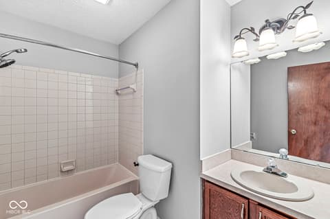 Photo of 716 Winter Way, Carmel, IN