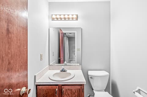 Photo of 716 Winter Way, Carmel, IN