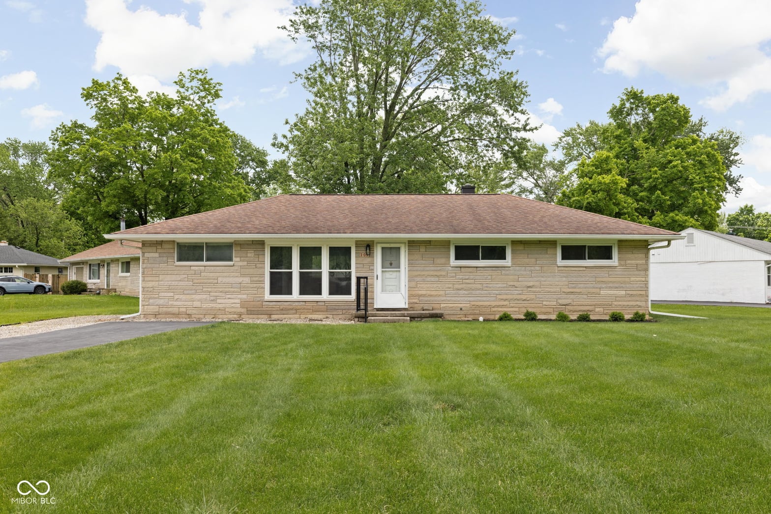 Photo of 207 Stephen Court, Indianapolis, IN