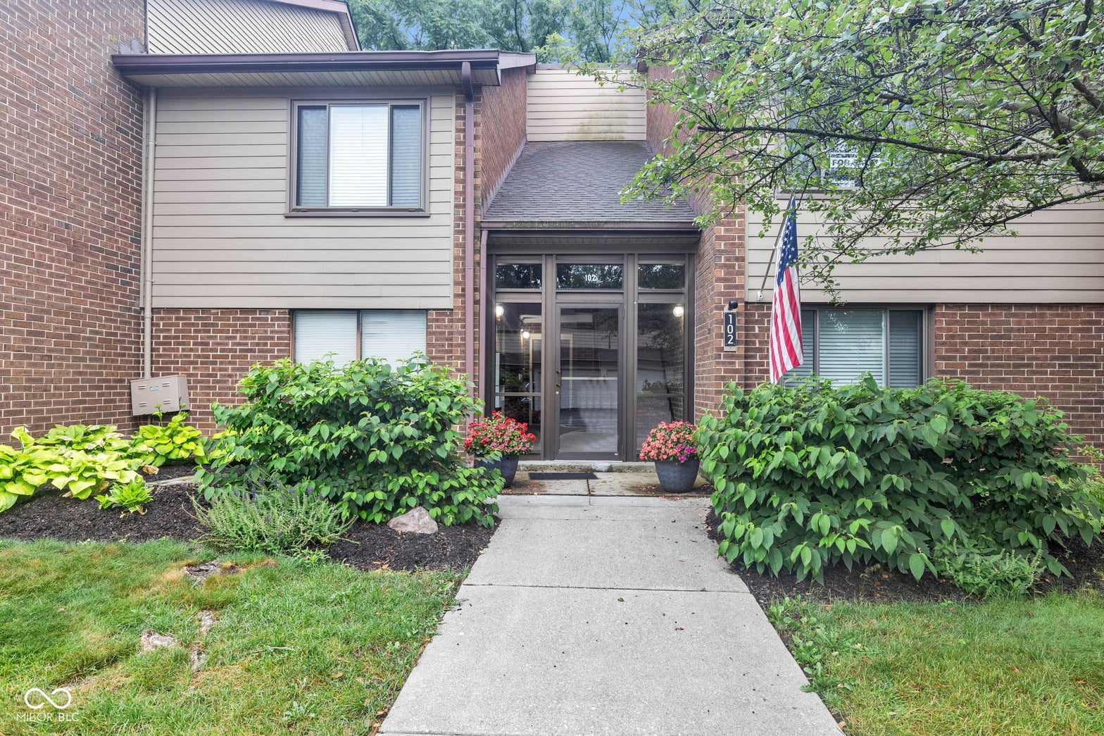Photo of 102 Knoll Court, Noblesville, IN
